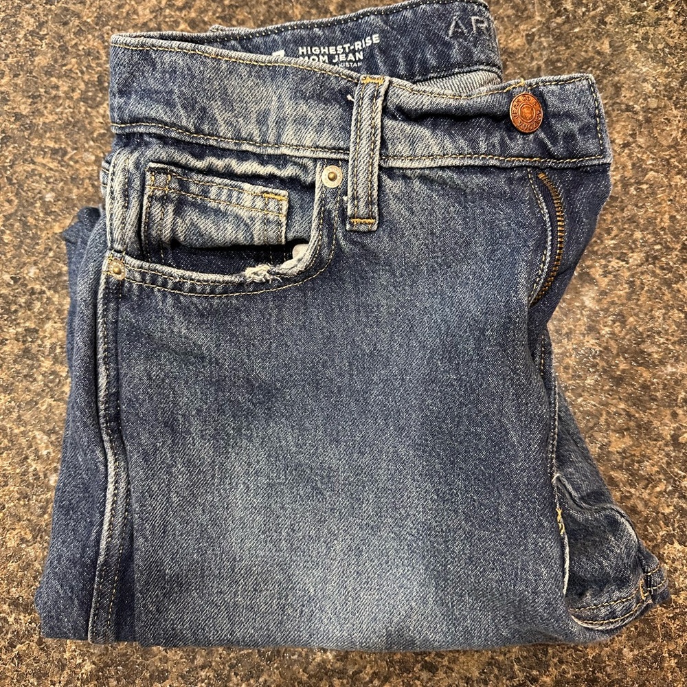 Brand new without tags Arizona jeans for women. Size 7.